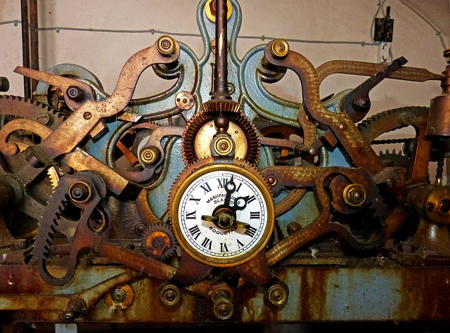 Historisches Uhrwerk auf Reisen
